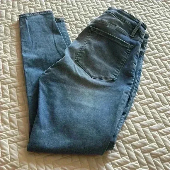 Frame - Picture 4 of 4